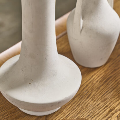 Série de vases en biscuit