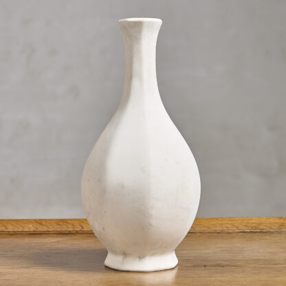 Série de vases en biscuit