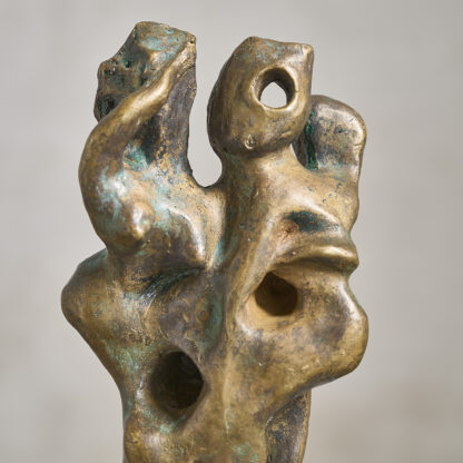 bronze a la silhouette