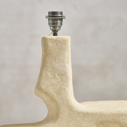 Grande lampe en pierre calcaire