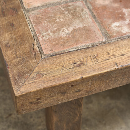table basse tommettes