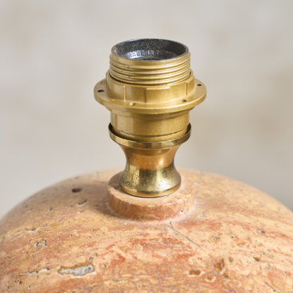 lampe en marbre rouge