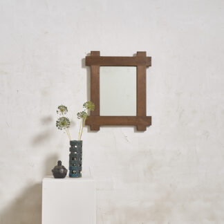 miroir brutaliste