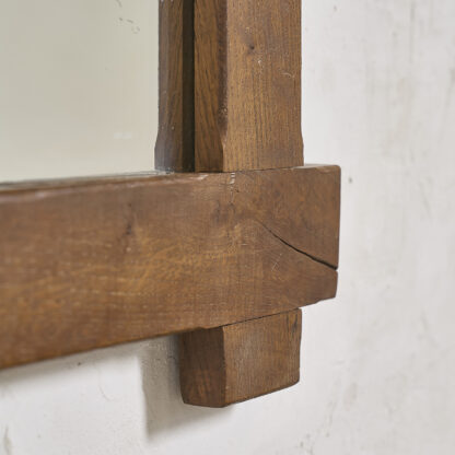 miroir brutaliste