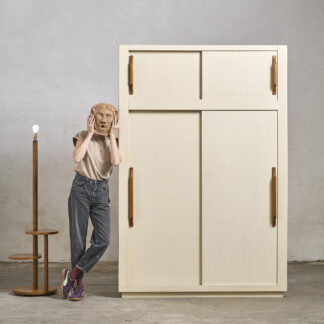 Grande armoire de chambre