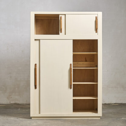 Grande armoire de chambre