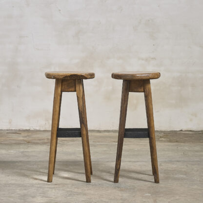 Paire de tabourets en olivier