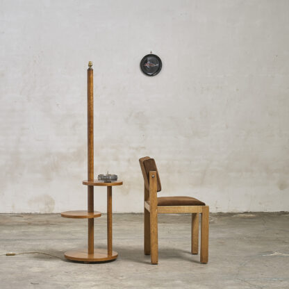Lampadaire moderniste