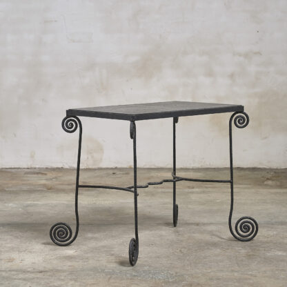 table d'appoint en fer forgé