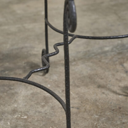 table d'appoint en fer forgé