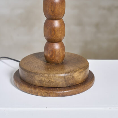 Grande lampe en chêne