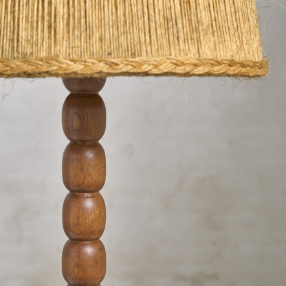 Grande lampe en chêne