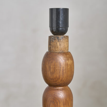 Grande lampe en chêne