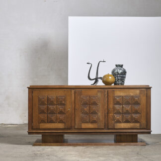 Enfilade en chêne moderniste