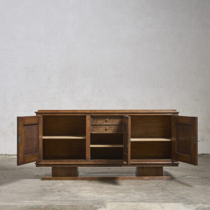 Enfilade en chêne moderniste