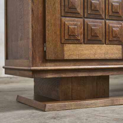 Enfilade en chêne moderniste