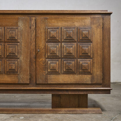 Enfilade en chêne moderniste