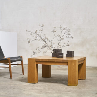 Table basse moderne en chêne