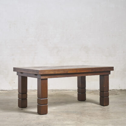 Imposante table en chêne massif