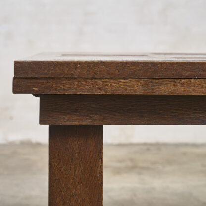 Imposante table en chêne massif