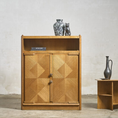 Cabinet en chêne guillerme et chambron