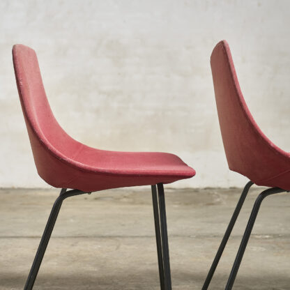 5 chaises guariche pour Steiner