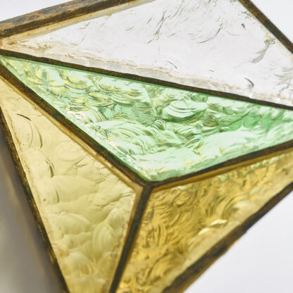 Paire d'appliques en verre taillé