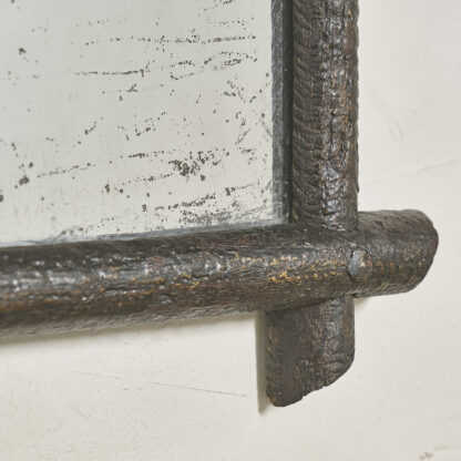 Miroir ancien sculpté