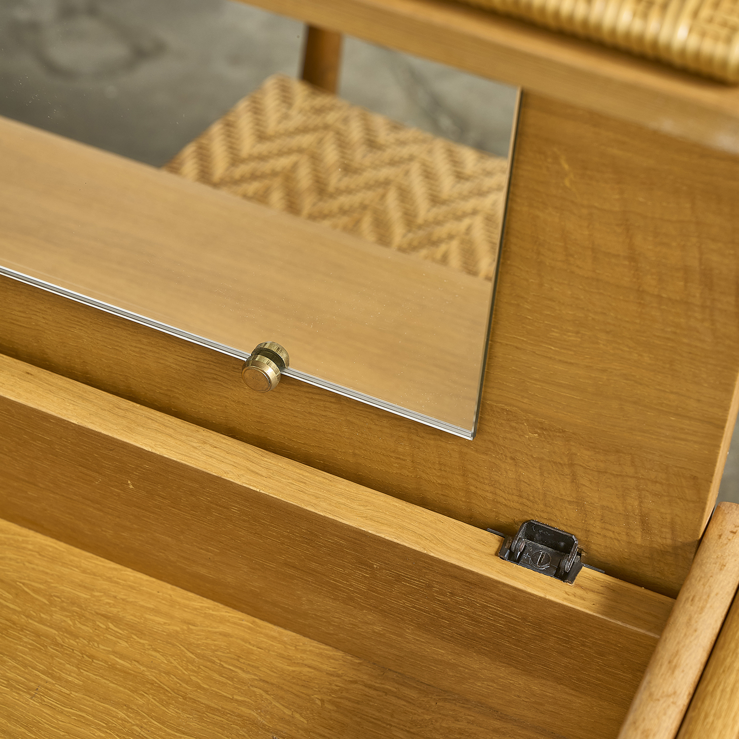 Coiffeuse et commode chêne et rotin