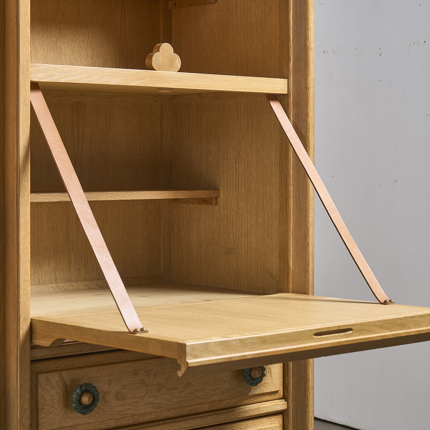 Armoire / secrétaire guillerme et chambron