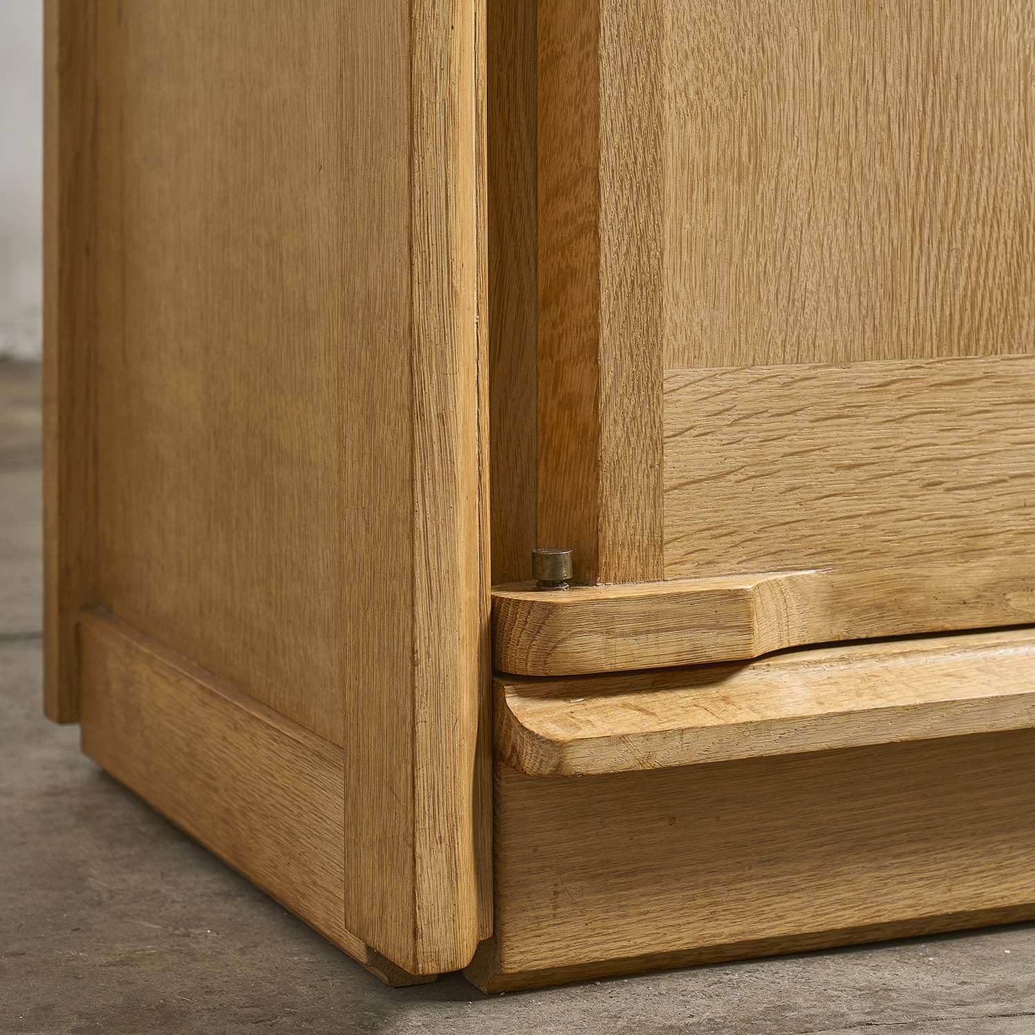 Armoire / secrétaire guillerme et chambron