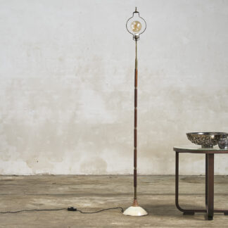 lampadaire moderniste