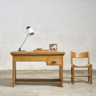 Bureau moderniste en chêne