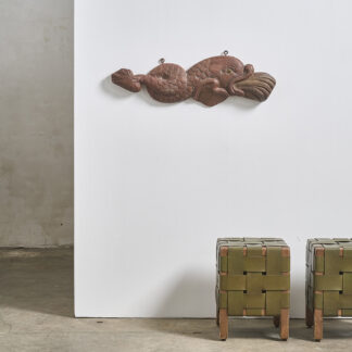 dauphin en bois sculpté