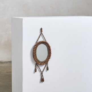 miroir en perles de bois