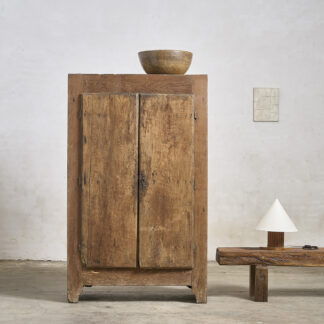 Armoire primitive