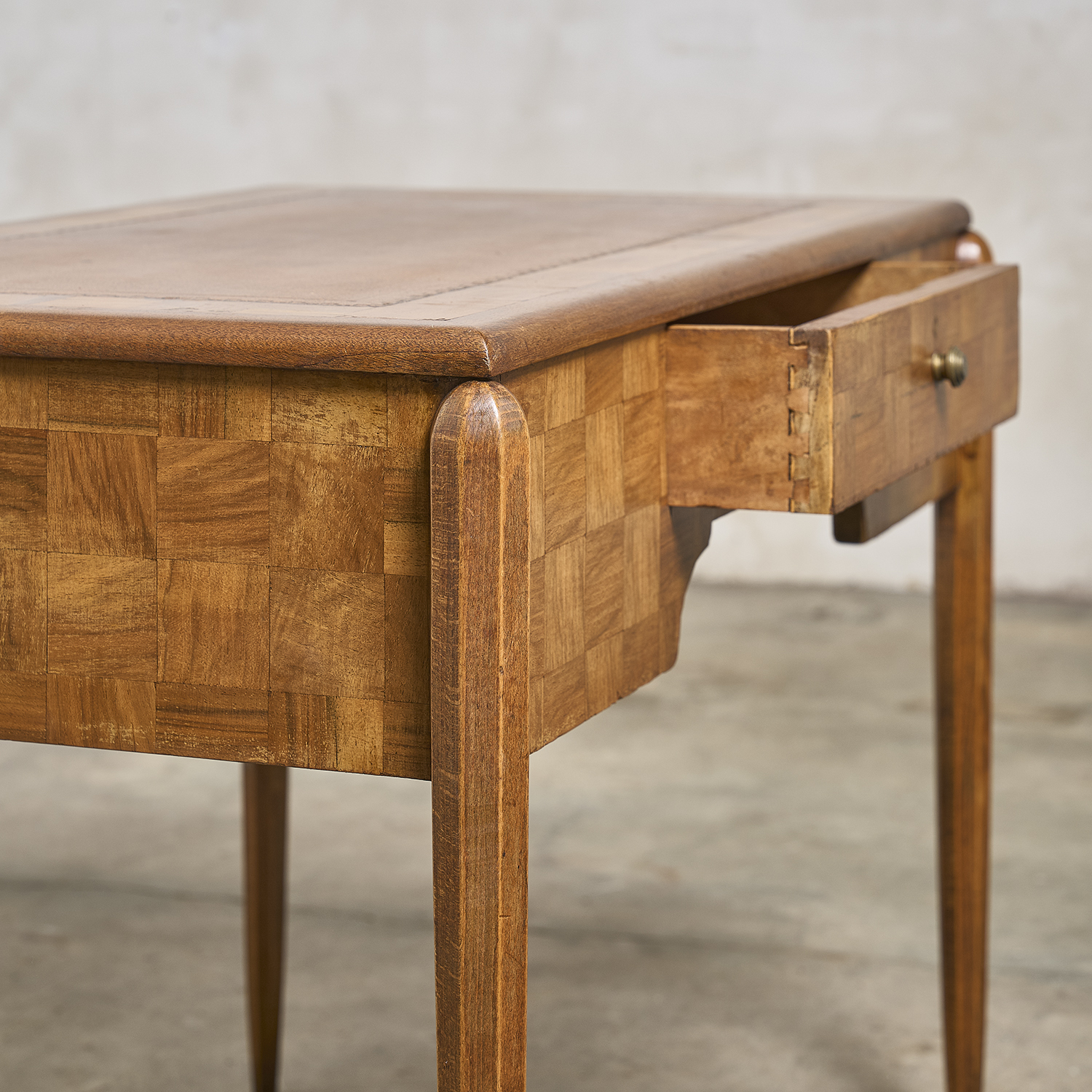 Bureau art déco en damier