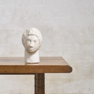 Portrait d'une femme à l'antique en pierre